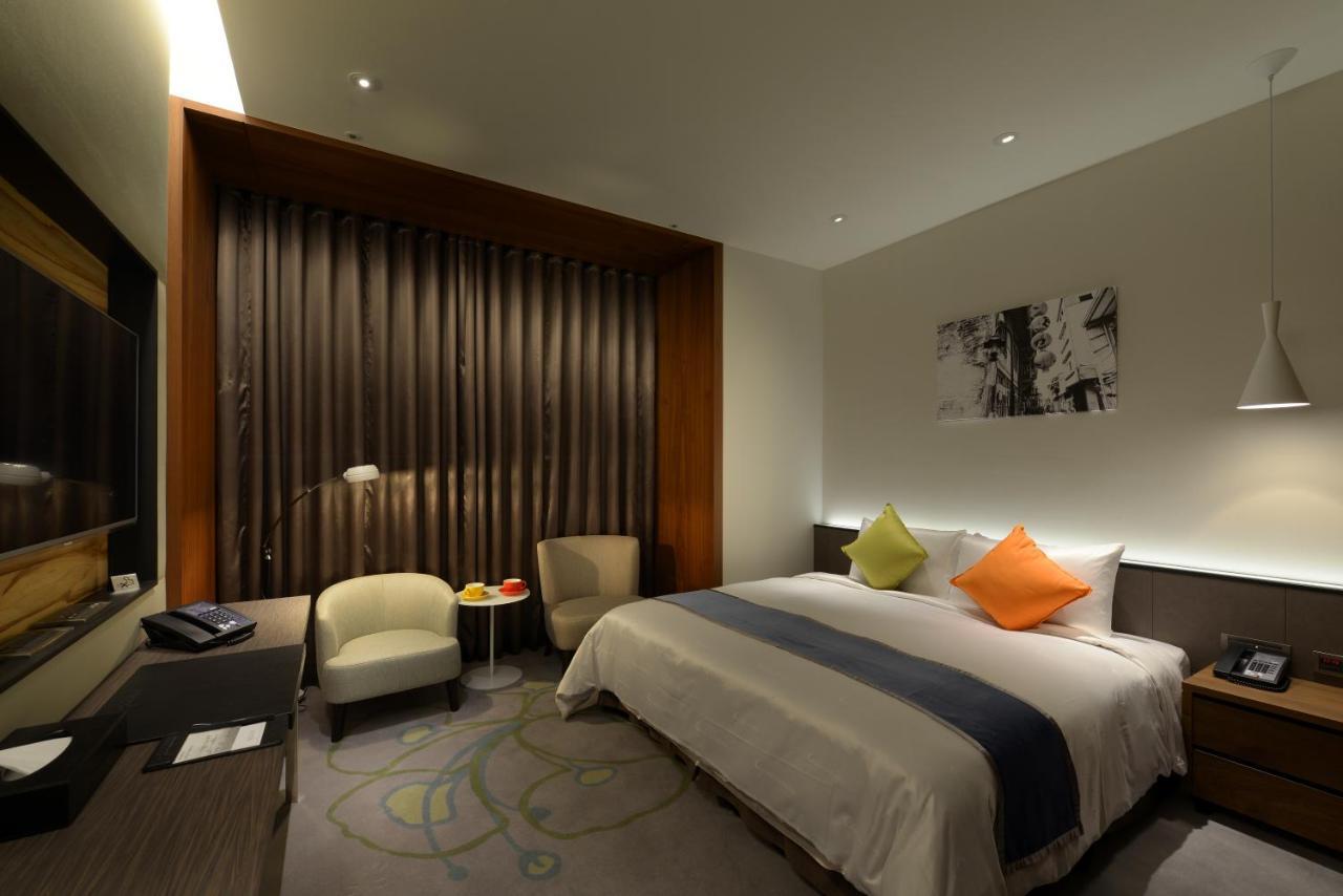 Golden Tulip Glory Fine Hotel Tainan Buitenkant foto