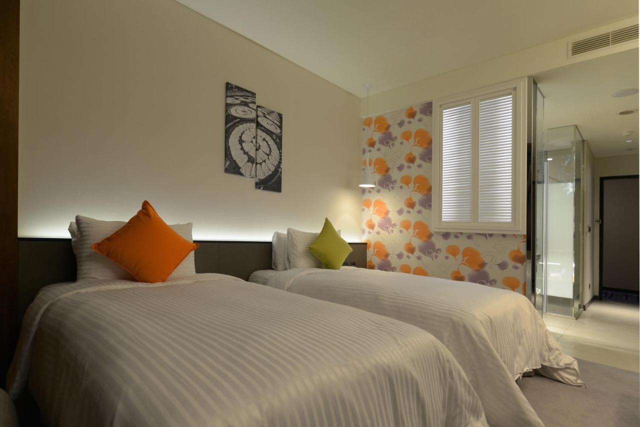 Golden Tulip Glory Fine Hotel Tainan Buitenkant foto