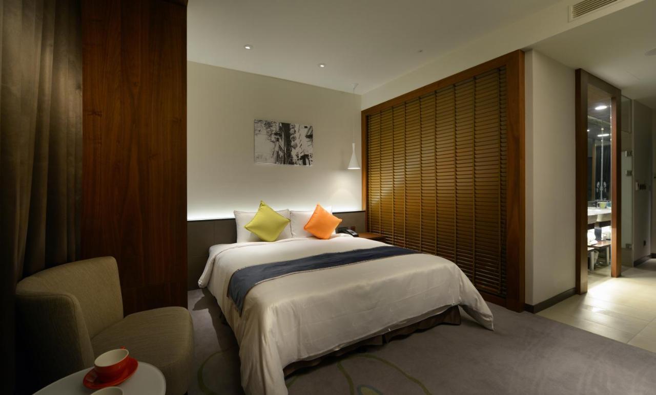 Golden Tulip Glory Fine Hotel Tainan Buitenkant foto