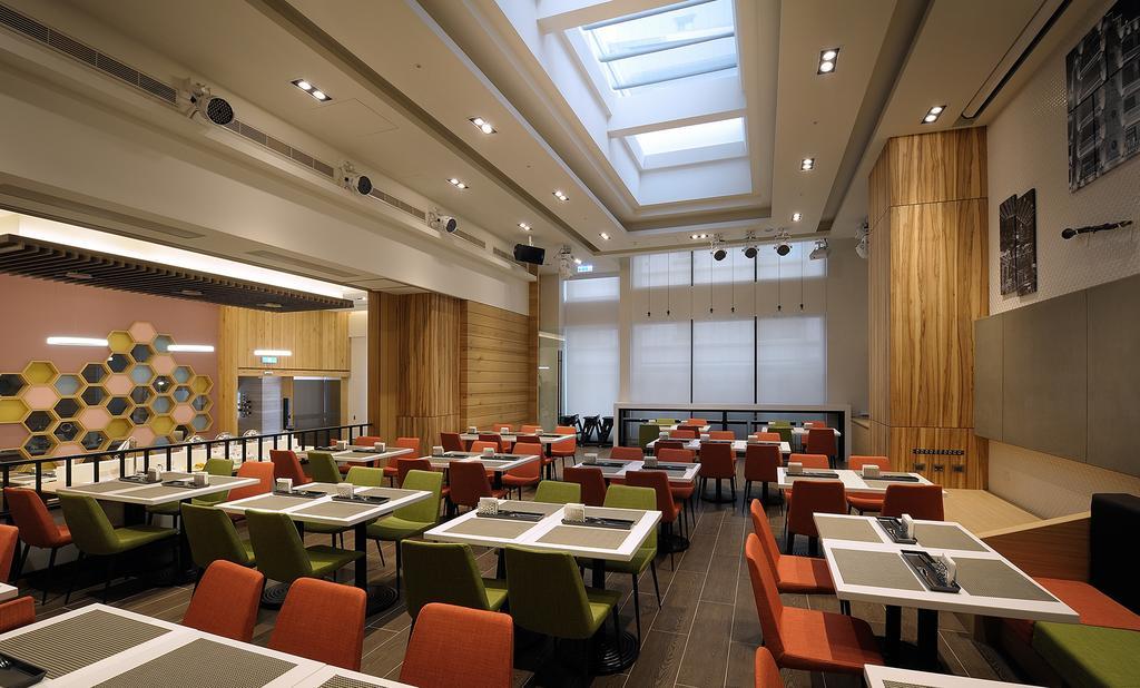 Golden Tulip Glory Fine Hotel Tainan Buitenkant foto