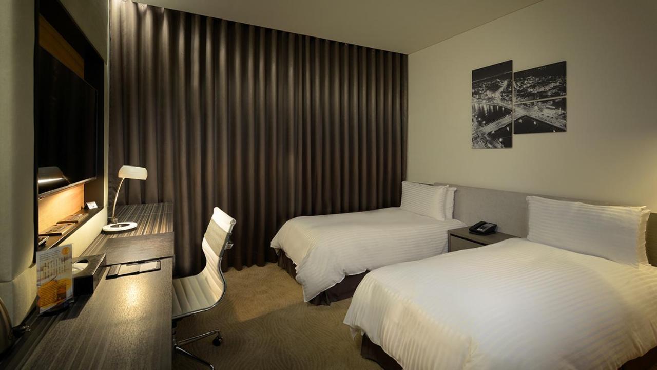 Golden Tulip Glory Fine Hotel Tainan Buitenkant foto