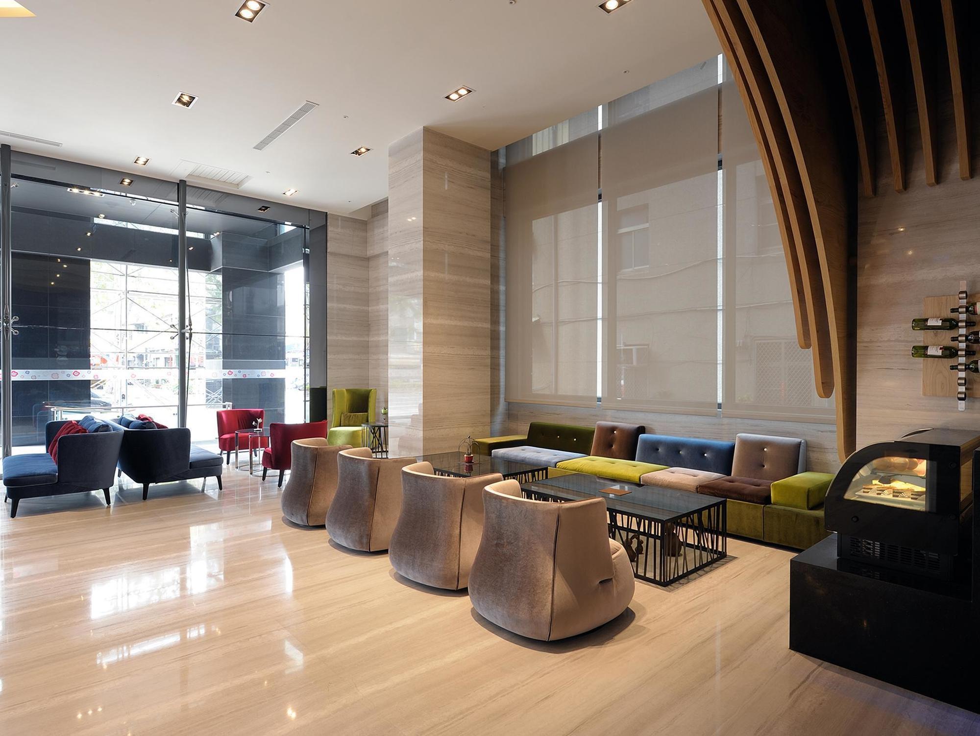 Golden Tulip Glory Fine Hotel Tainan Buitenkant foto